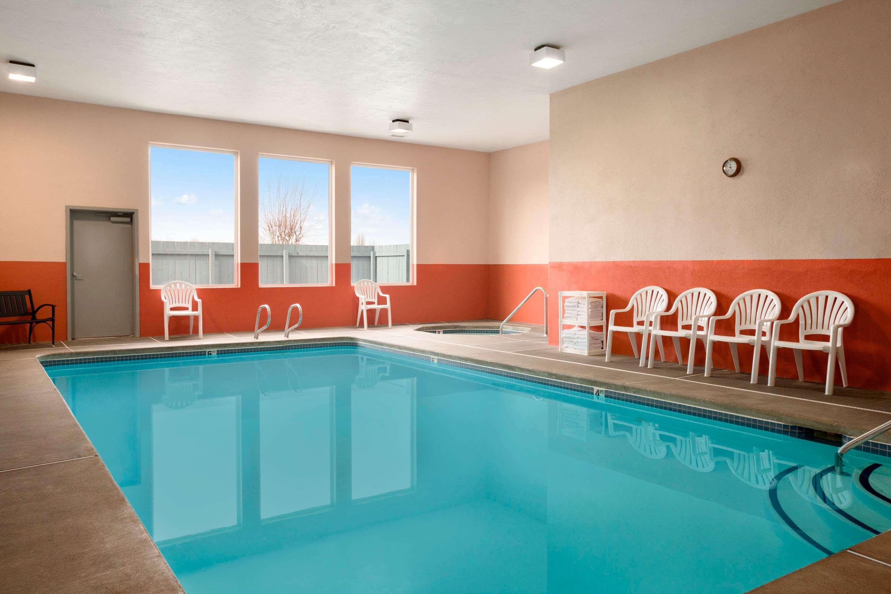Отель Super 8 By Wyndham Bellingham Airport/Ферндейл Экстерьер фото